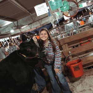 Meet your Posher, Ashlyn